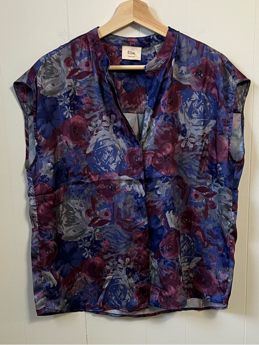 Elie Tahari Vibrant Watercolor Floral Sleeveless Satin Blouse Boxy Oversized M